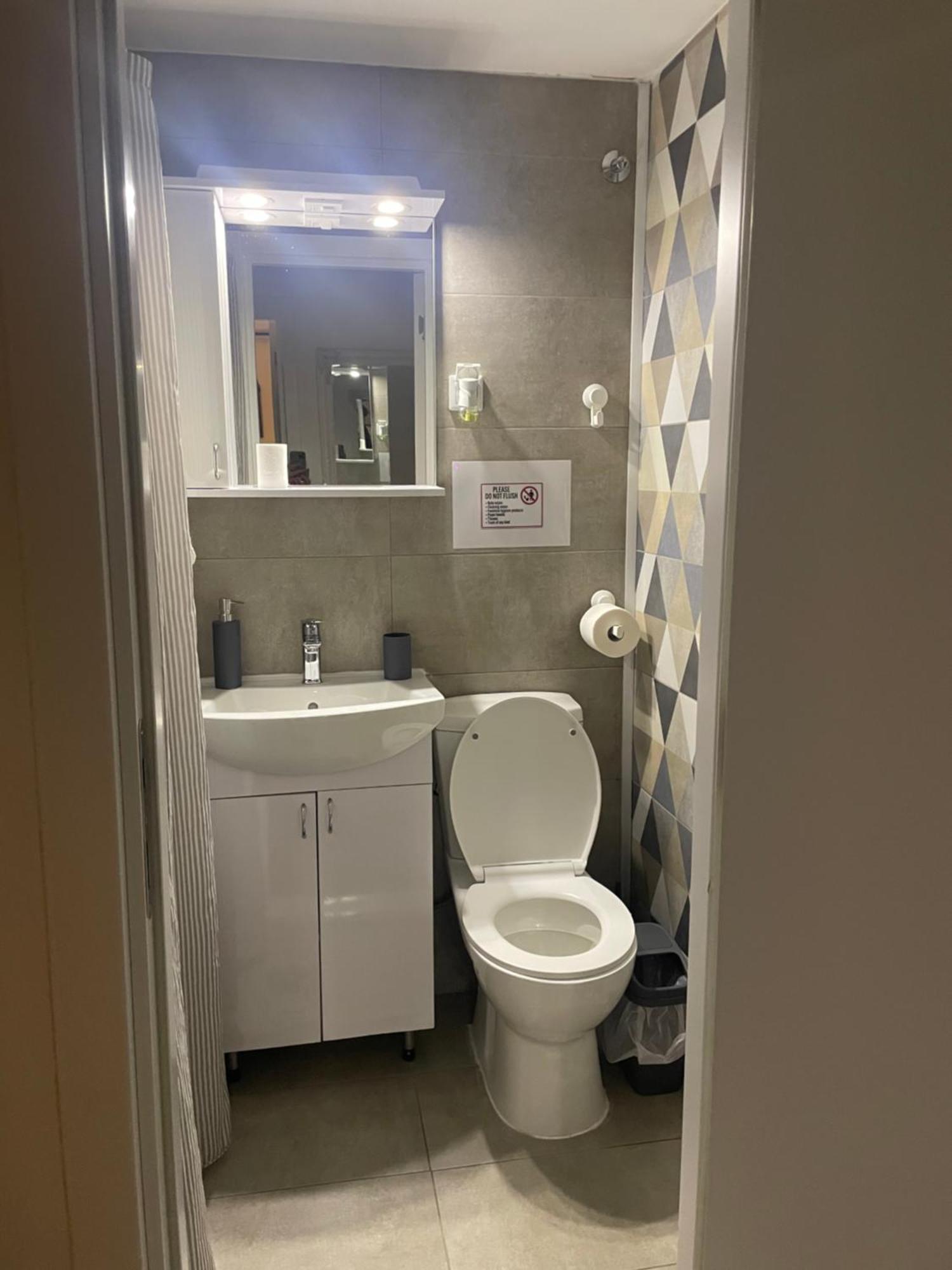 Urban Oasis Apartment Sajmiste Екстериор снимка