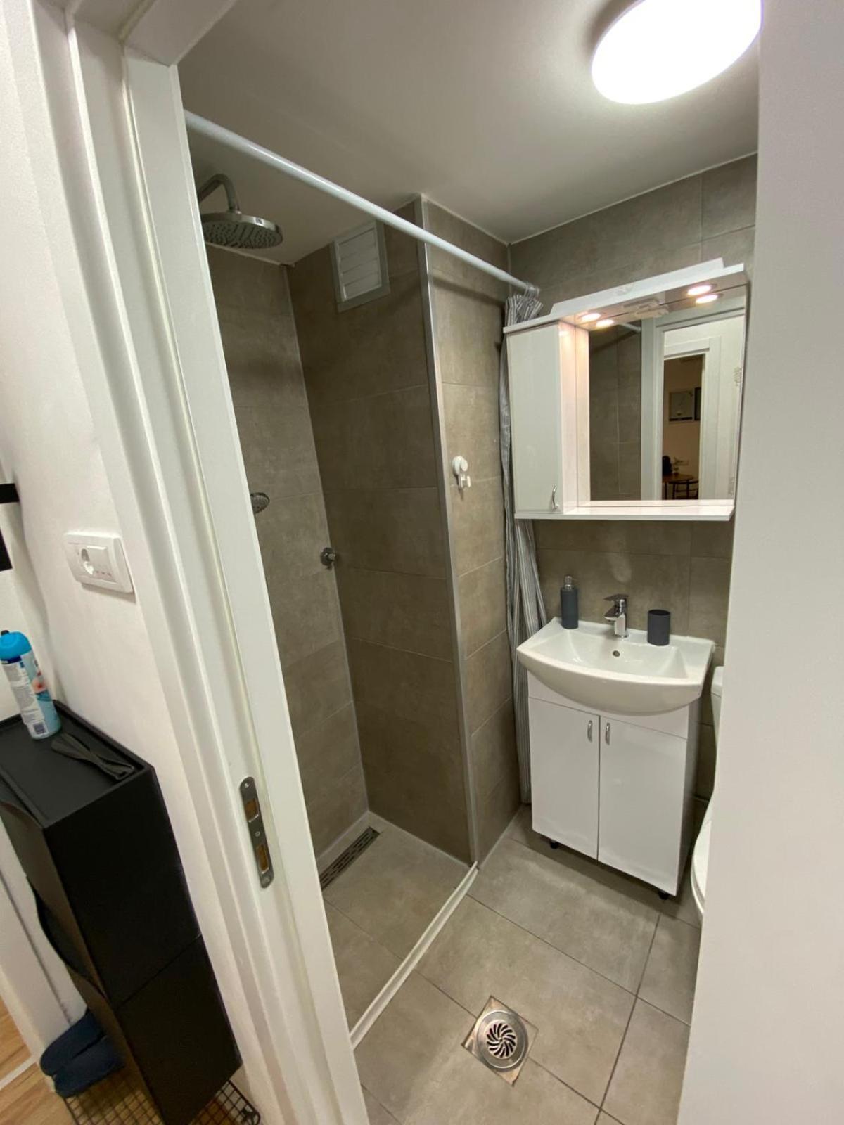 Urban Oasis Apartment Sajmiste Екстериор снимка